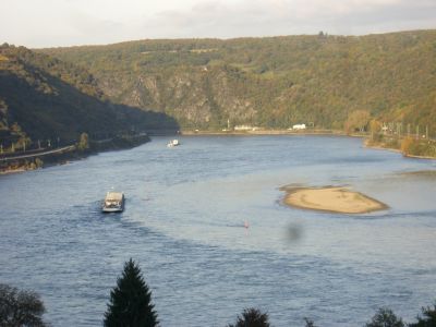 Blick vom Balkon auf den Rhein