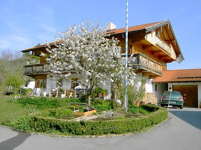 Vakantiehuis Alt Wohnung Enzian, Tegernsee-Schliersee